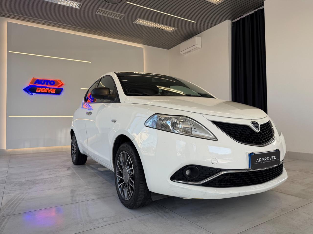 Lancia Ypsilon 1.3 MJT S&S Platinum