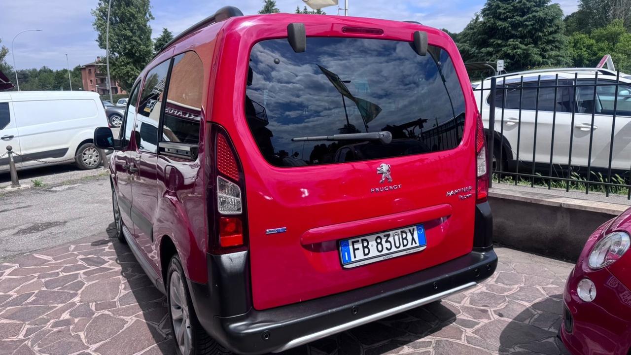Peugeot Partner Tepee BlueHDi 120 S&S Outdoor
