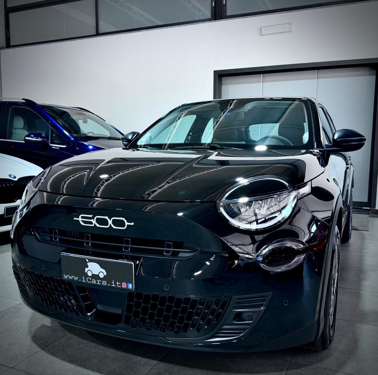 Fiat 600 1.2 110cv Hybrid DCT Icon
