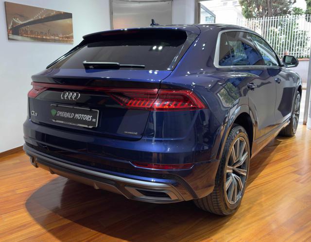 AUDI Q8 45 TDI quattro tiptronic Sport