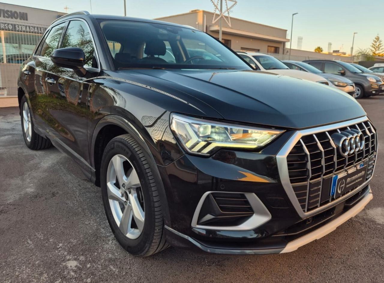 Audi Q3 35 TDI S-tronic Business Advanced