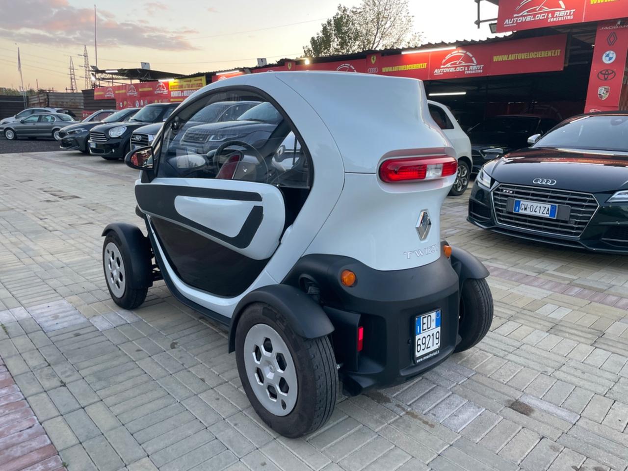 Renault Twizy 80