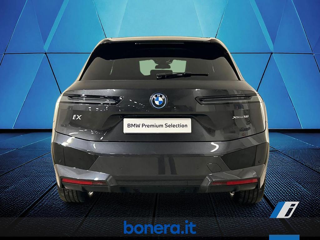 BMW iX 50 pacchetto sportivo xDrive