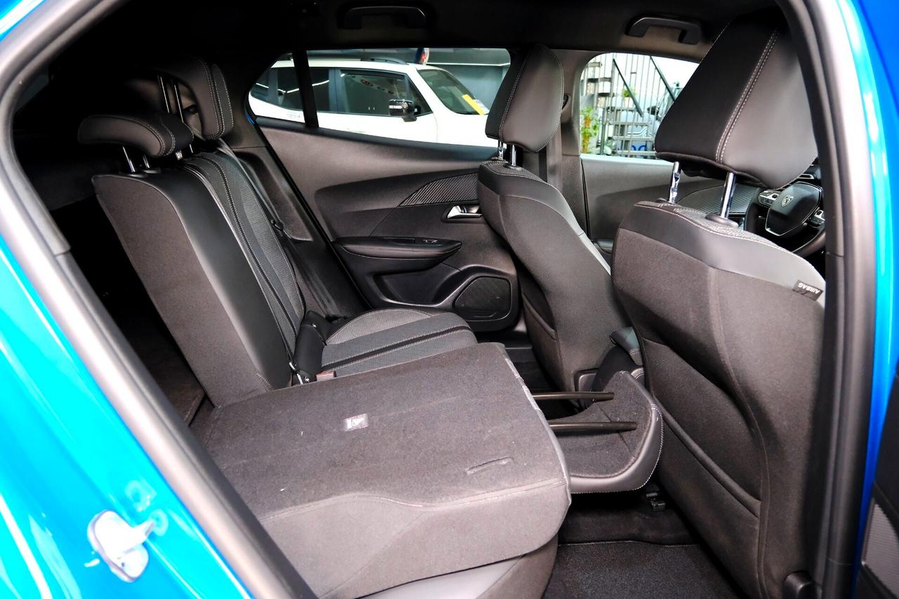 PEUGEOT 2008 1.2T 100 cv ALLURE COCKPIT 3D