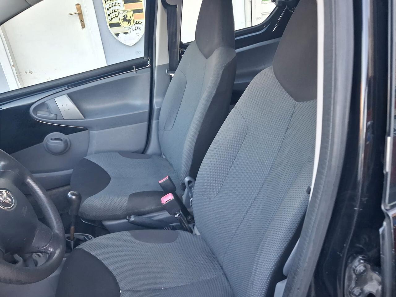 Toyota Aygo 1.0 12V VVT-i 5 porte Sol