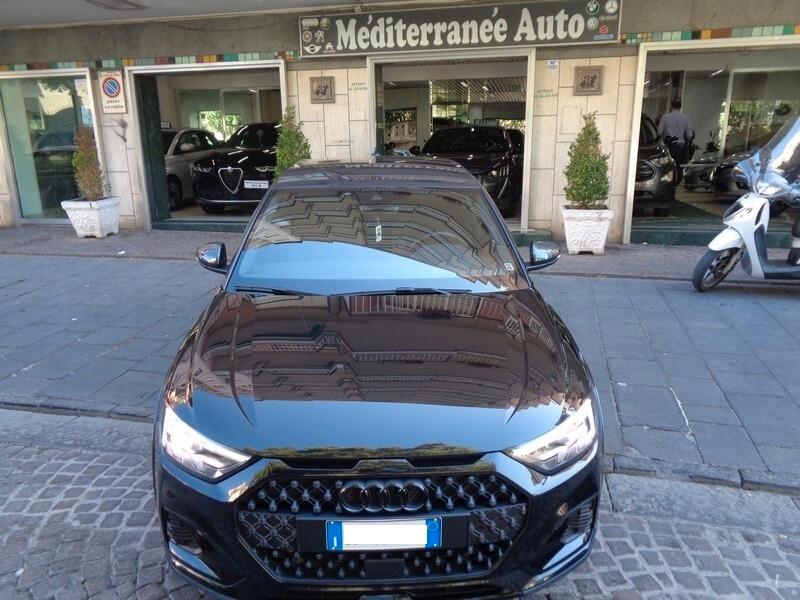Audi A1 allstreet 30 TFSI S tronic S-Line Interno