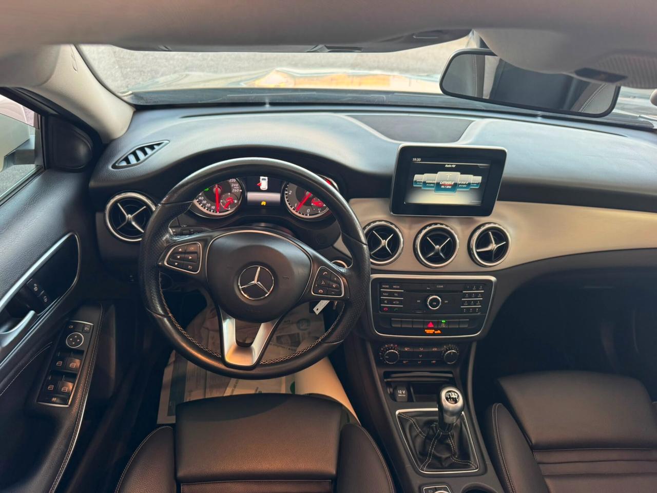 Mercedes-benz GLA 200 d Sport