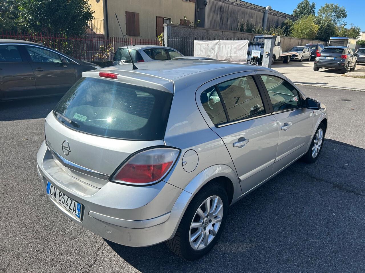 Opel Astra Cosmo 1.4 benzina