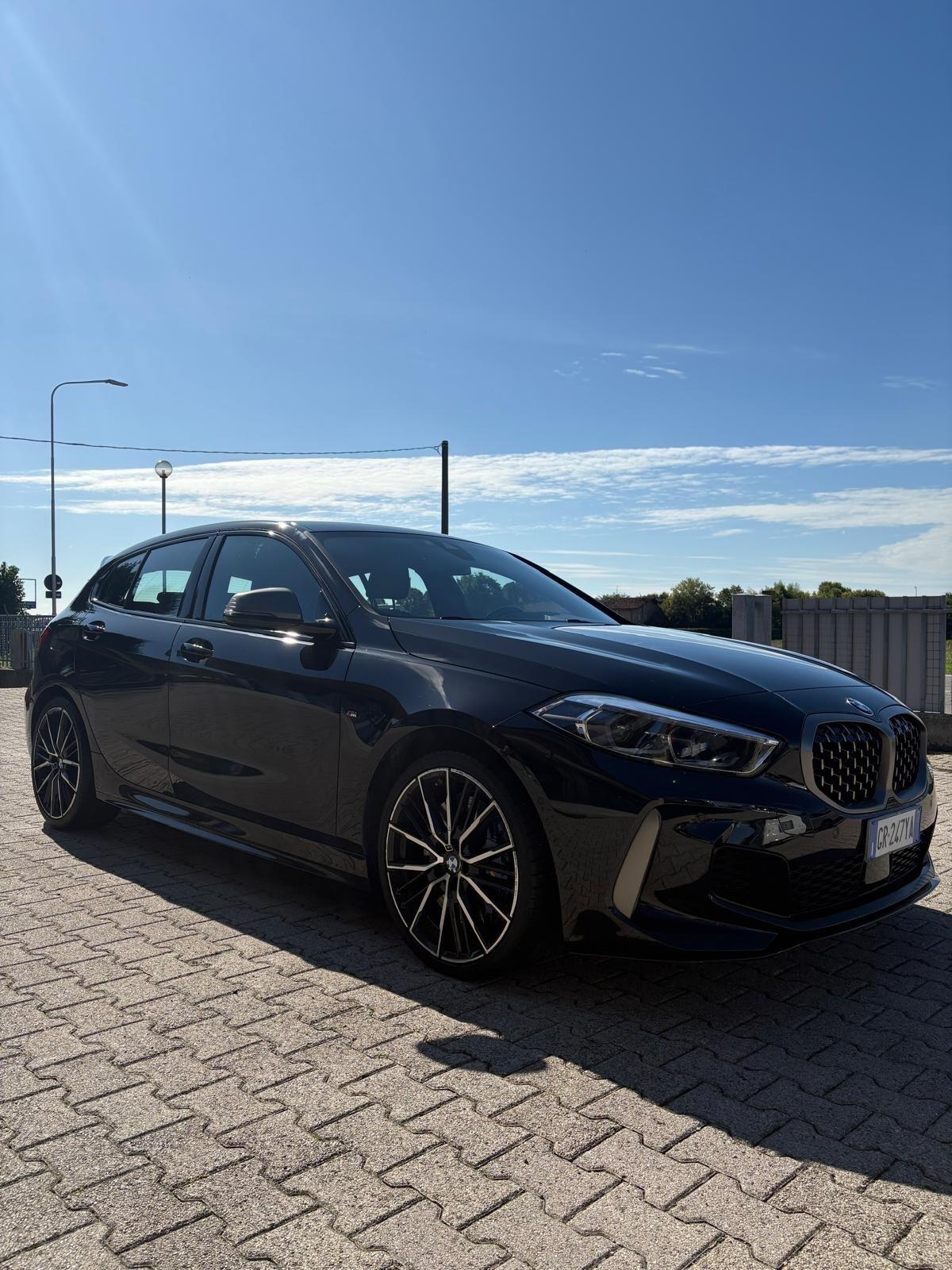 Bmw 135 M 135i xDrive Colorvision Edition