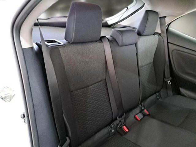 TOYOTA Yaris Cross 1.5 Hybrid 5p. E-CVT AWD-i Business