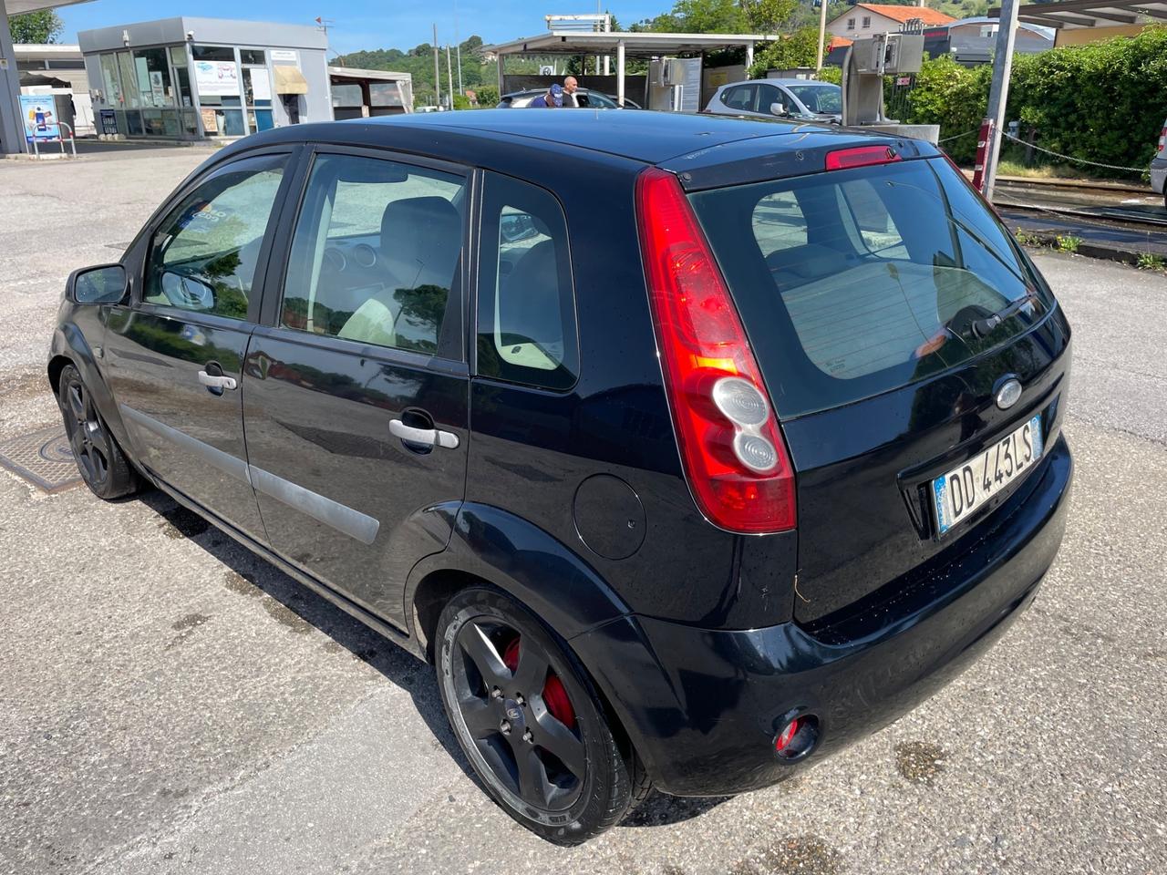 FORD FIESTA 1.4 DISEL TDCI 167.000 KM NEOPATENTATI