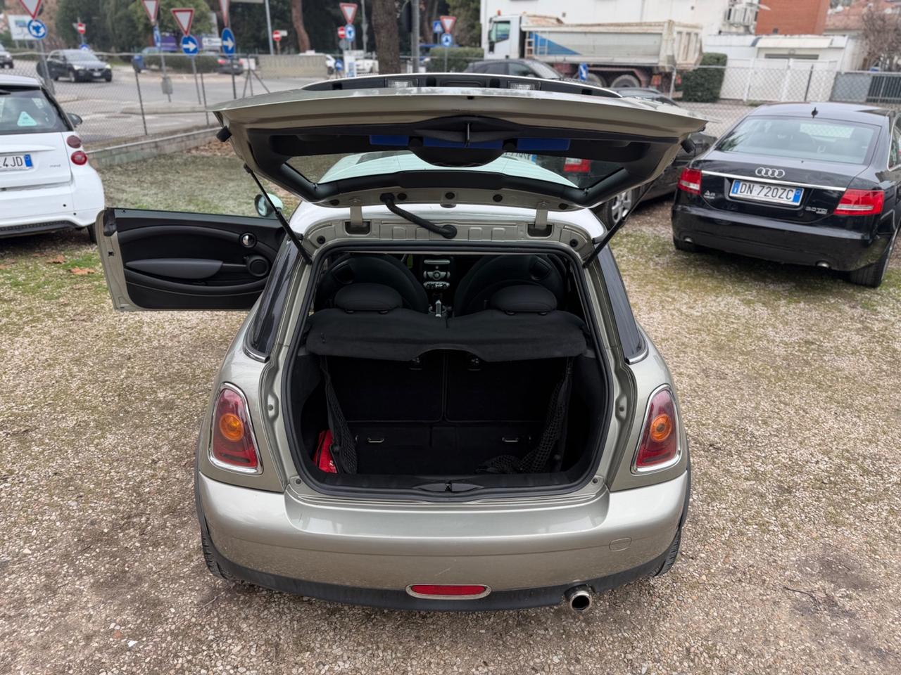 Mini 1.6 16V Cooper D Chili