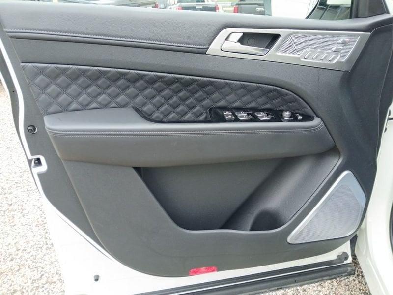 SsangYong Rexton 2.2 4WD Icon 8 A/T - GANCIO TRAINO
