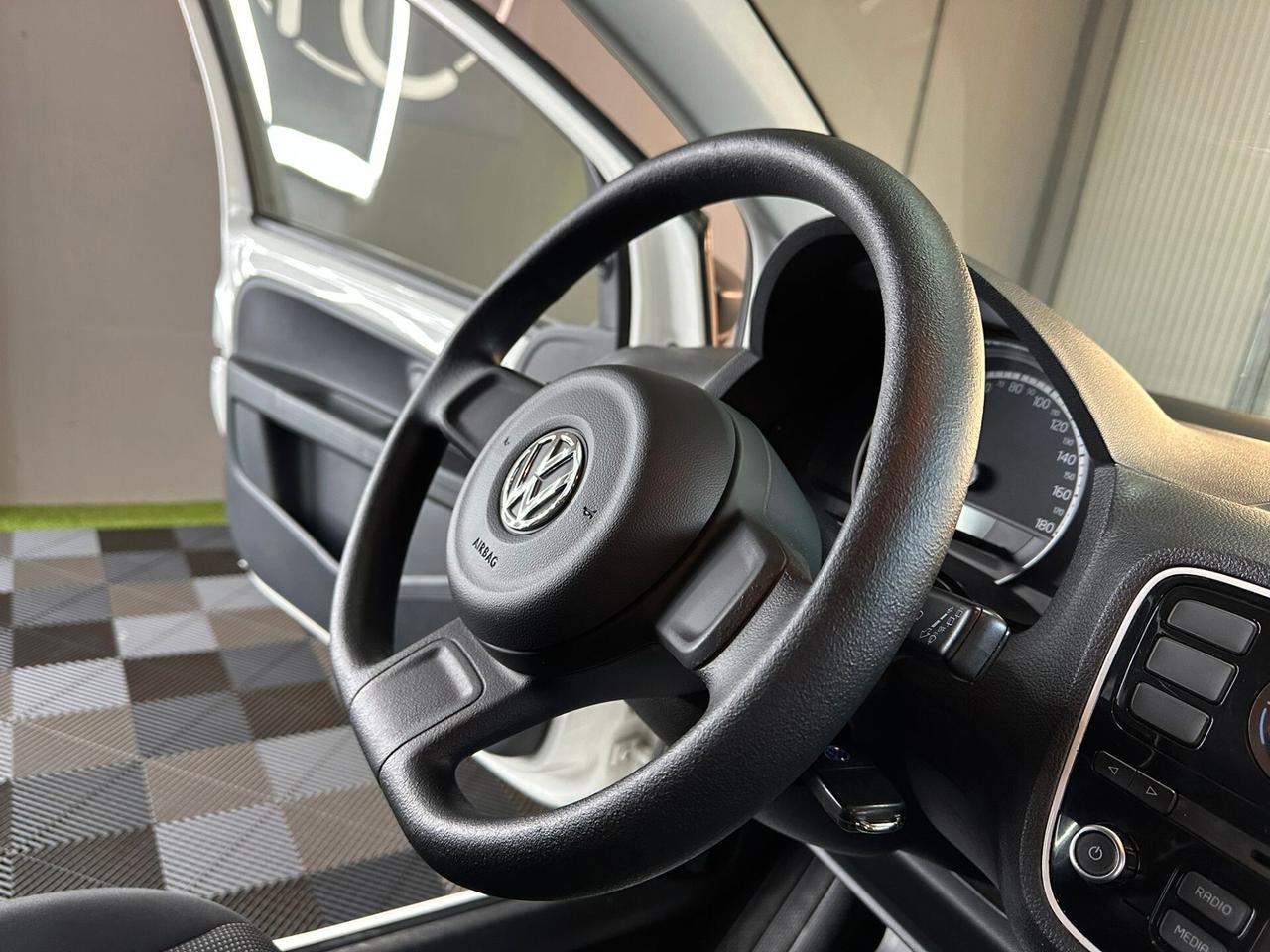 Volkswagen up! 1.0 5p