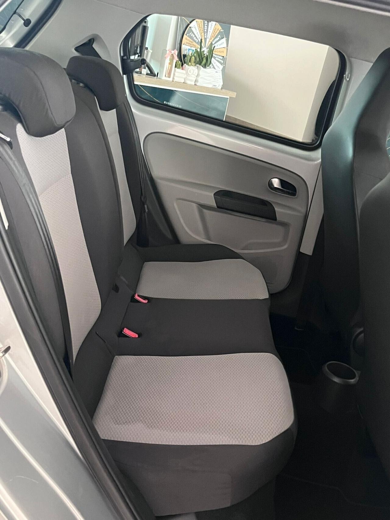 Seat Mi Volkswagen UP AUTOMATICA