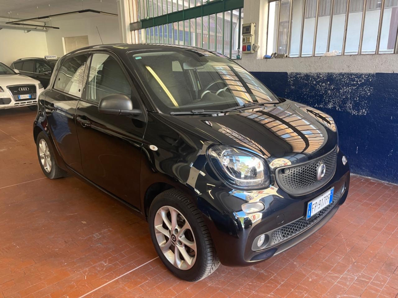 Smart ForFour 70 1.0 Youngster