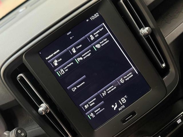 VOLVO XC40 T4 Recharge Plug-in Hybrid automatico Essential