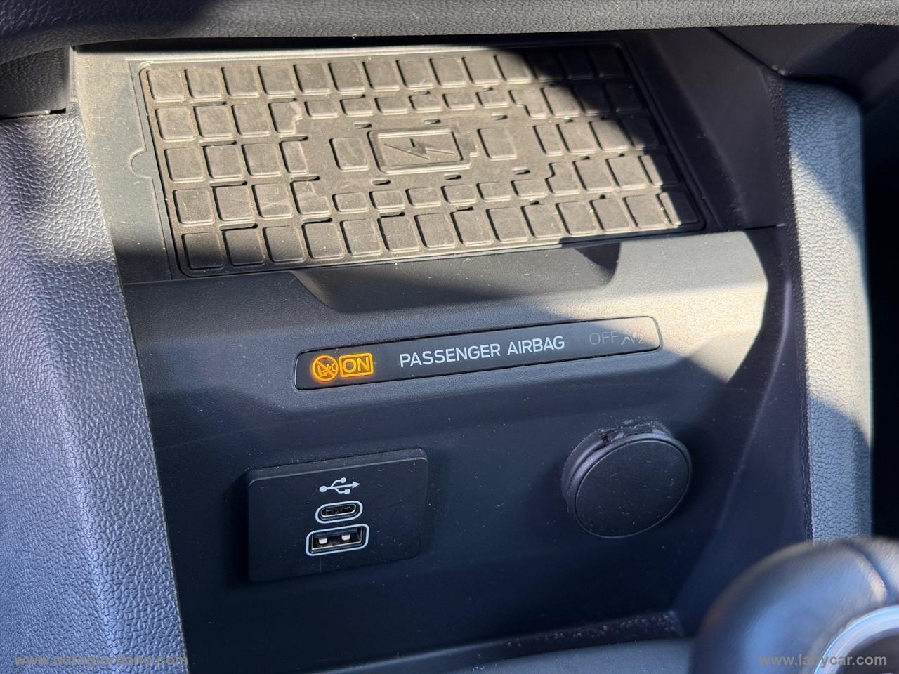 FORD Tourneo Courier 1.0 EcoBoost Titanium WINTER PACK