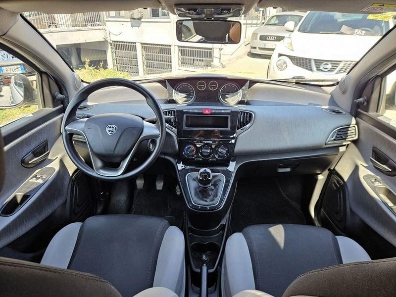 Lancia Ypsilon 1.2 69 cv Silver
