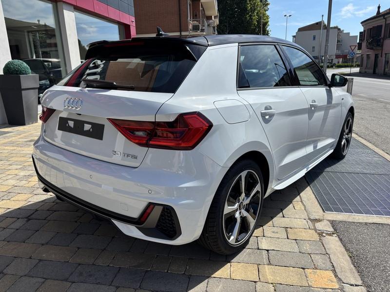 Audi A1 Sportback 30 1.0 tfsi S Line Edition 116cv s-tronic LED-PHONE APPS-17"