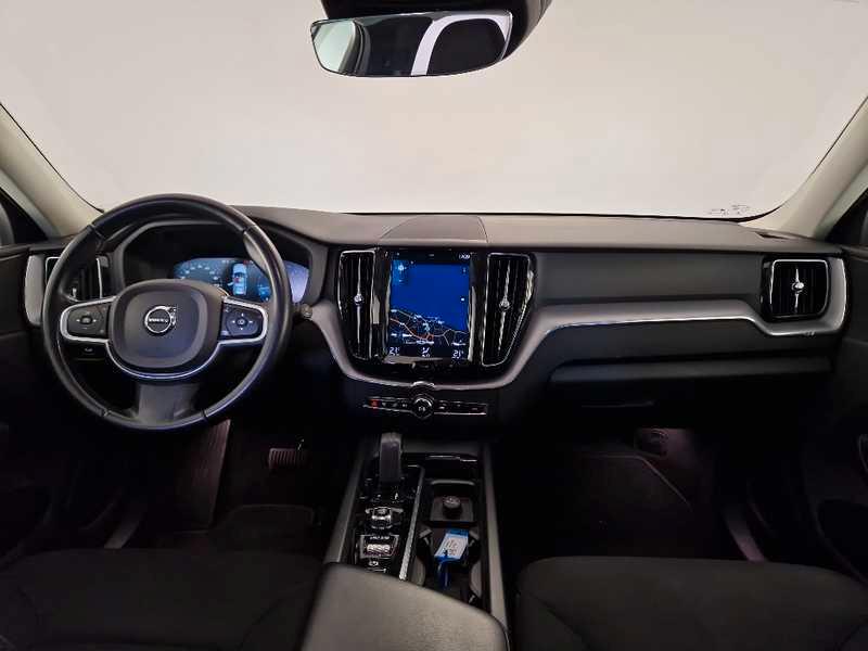 VOLVO XC60 B4 D AWD Geartronic Momentum