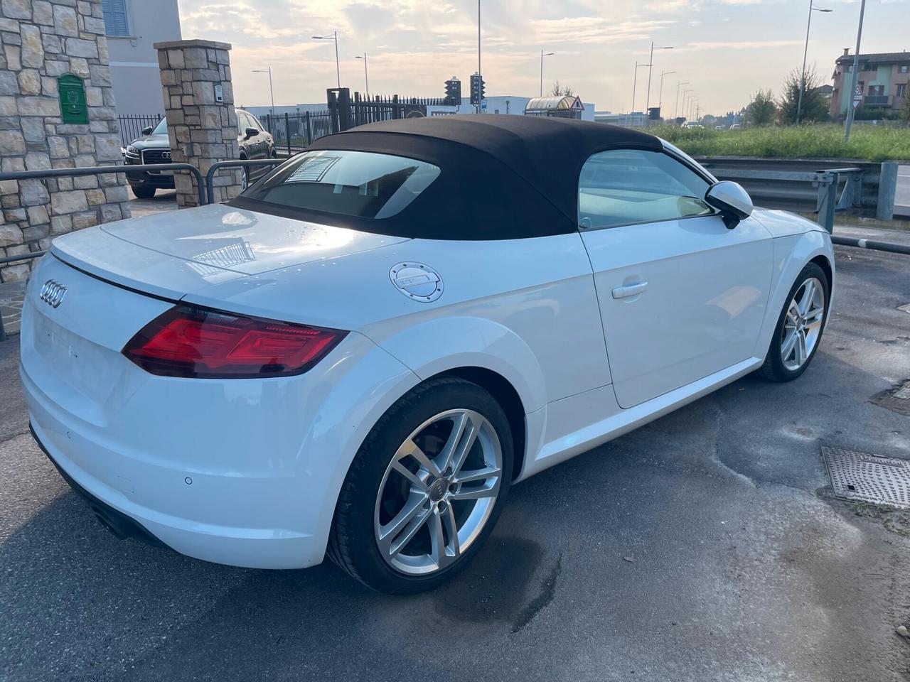 Audi TT Roadster 1.8 TFSI S tronic