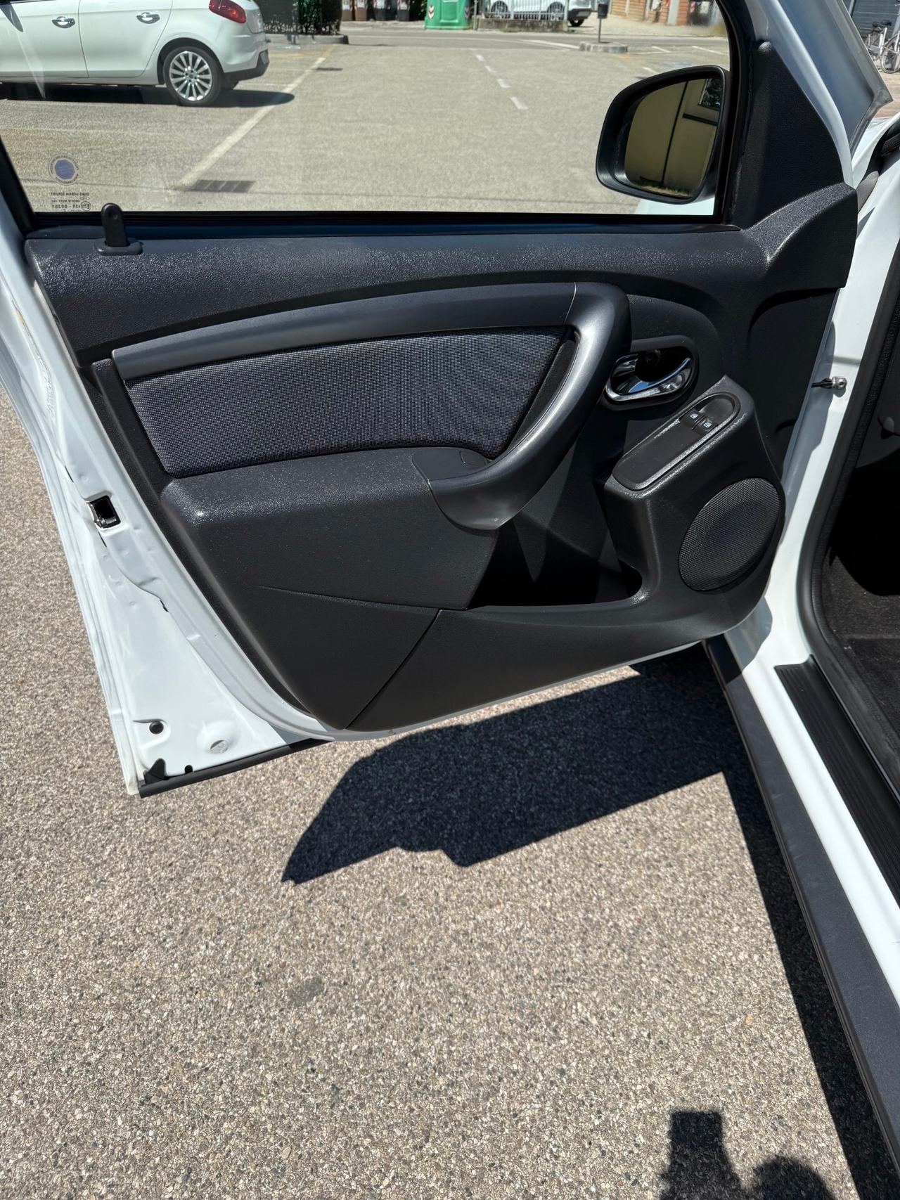 Dacia Duster 1.6 Gpl - NAV. - 12 MESI DI GARANZIA -