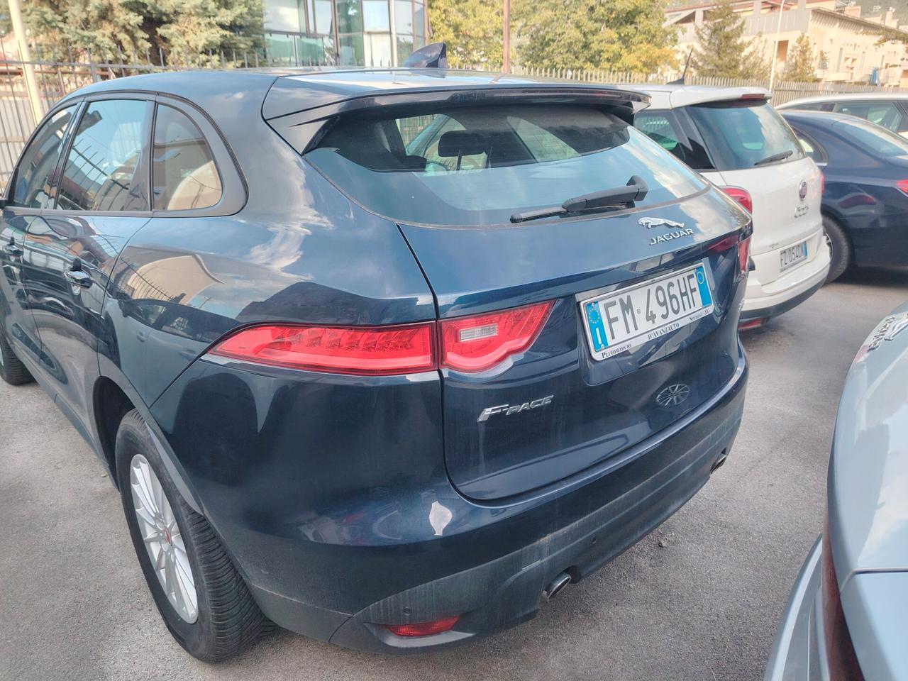 Jaguar F-Pace 2.0 D 240 CV AWD aut. Pure