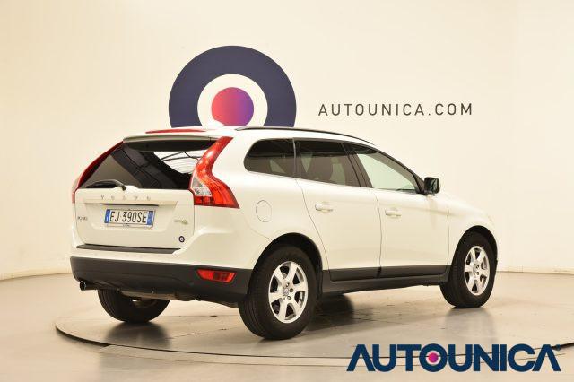 VOLVO XC60 2.0 DRIVe KINETIC TETTO