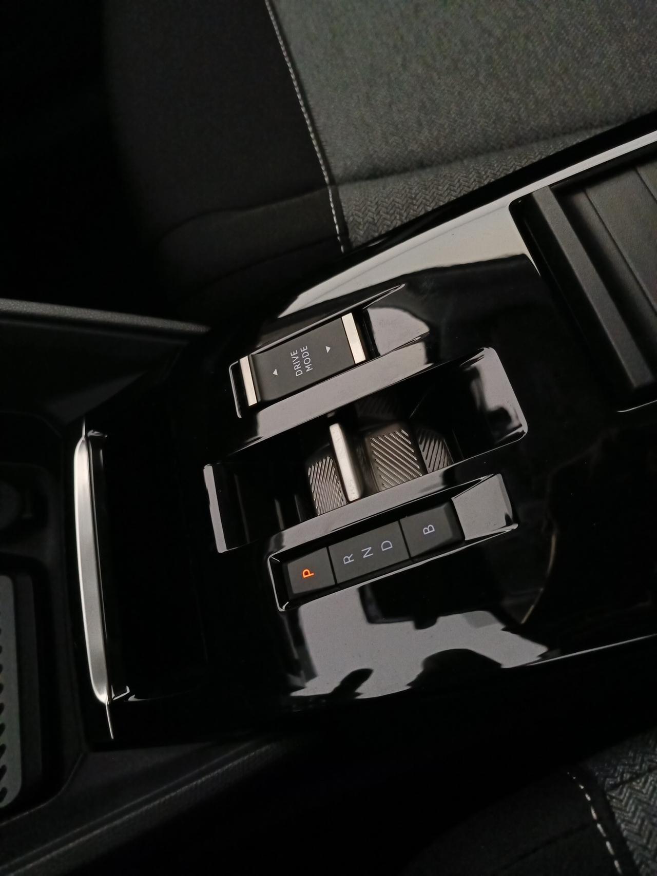 CITROEN e-C4 Elettrica 100kw (136cv) - YOU