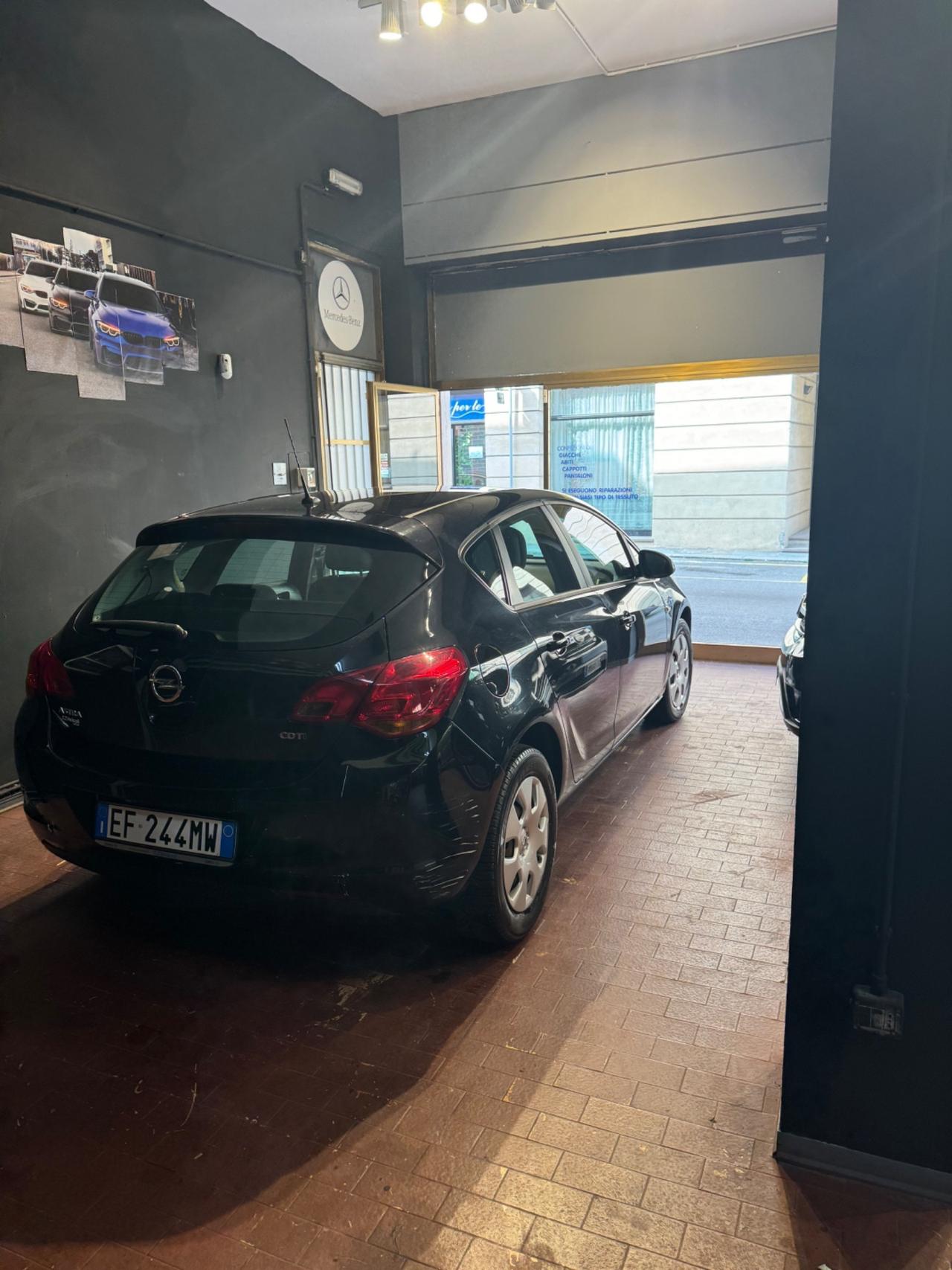 Opel Astra 1.7 CDTI 110CV 5 porte Elective