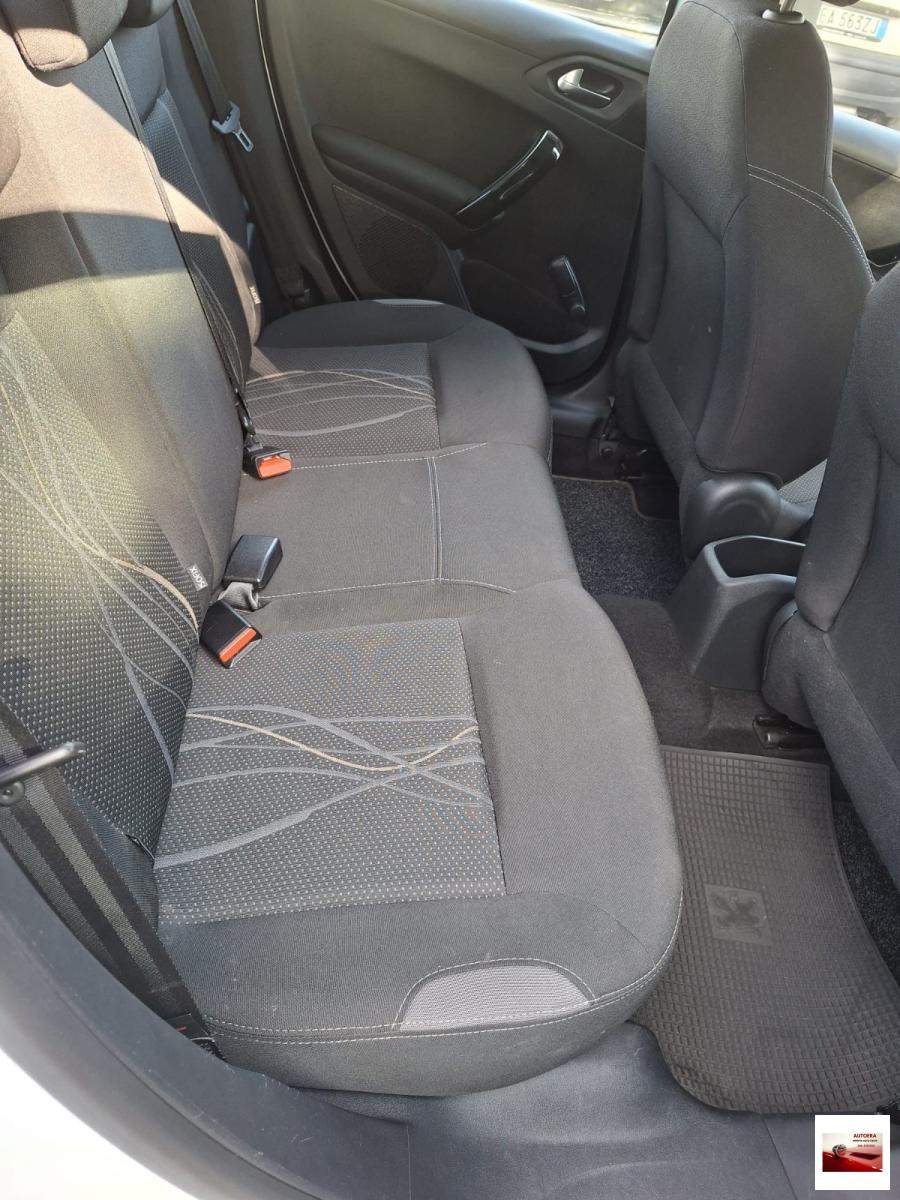 PEUGEOT - 208 - 1.2 e-VTi 82 CV S&S rob. 5p. Allure