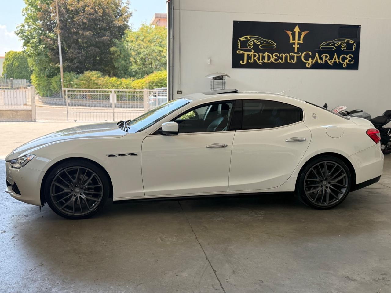Maserati Ghibli V6 410CV TETTO CERCHI 21 PERFETTA