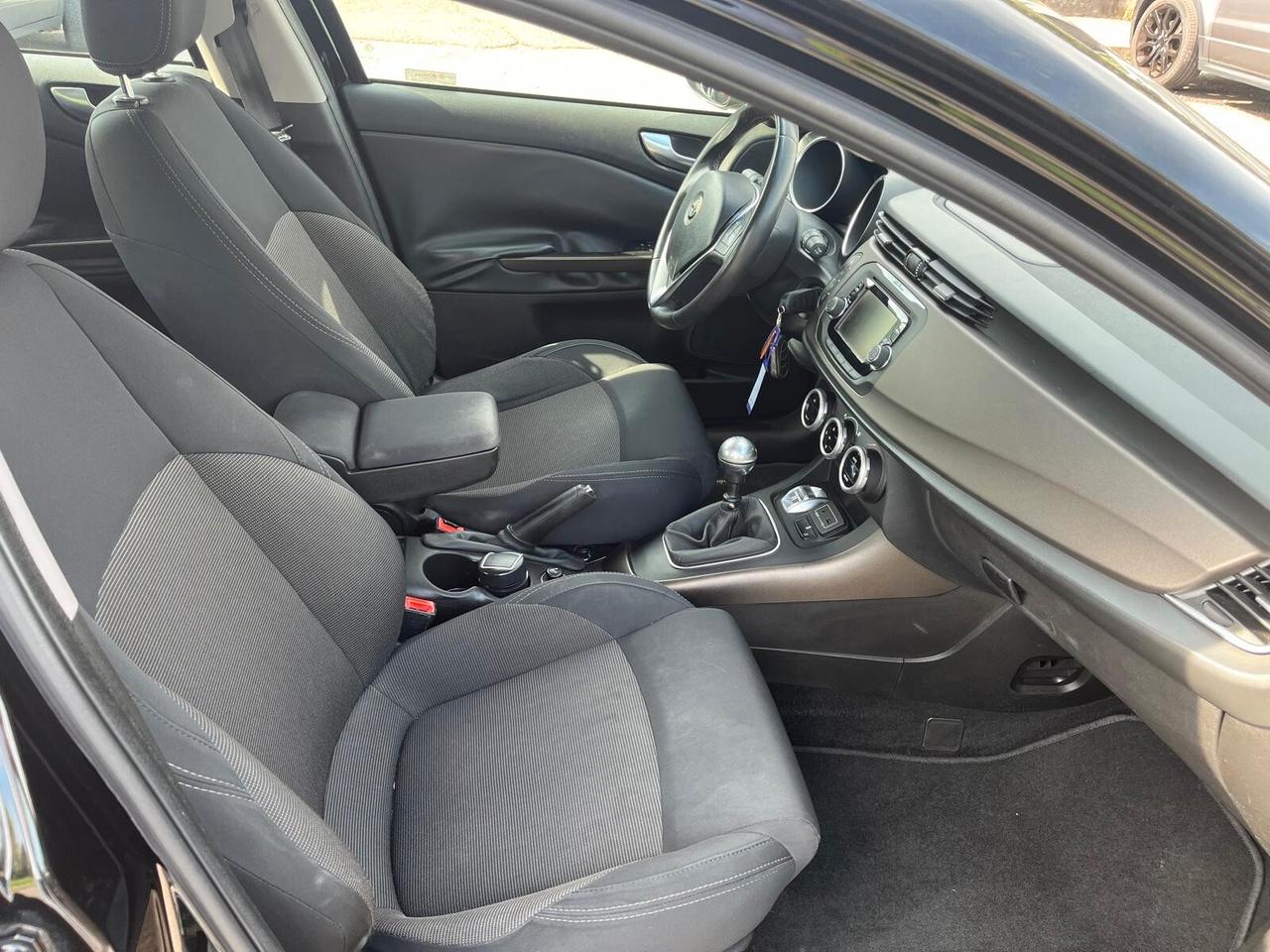 Alfa Romeo Giulietta 1.6 JTDm-2 120 CV Distinctive