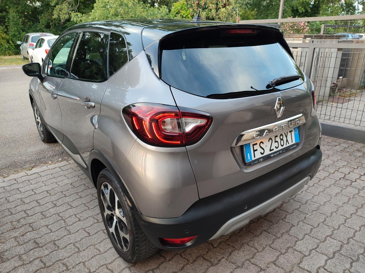 RENAULT CAPTUR 2018 FINE BENZINA SPORT EURO6D BELLA
