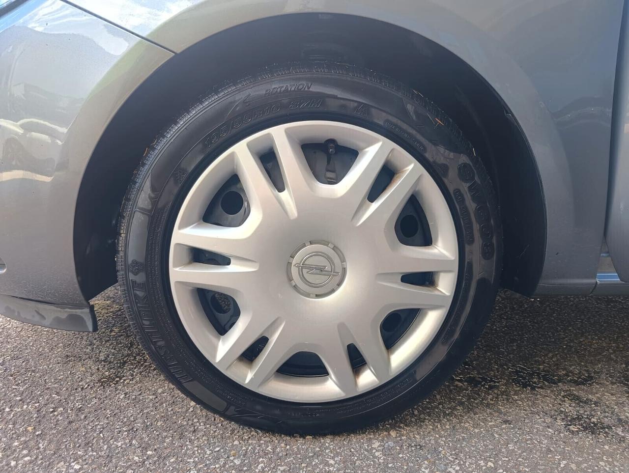 Opel Corsa 1.4 90CV GPL Tech 5 porte Advance