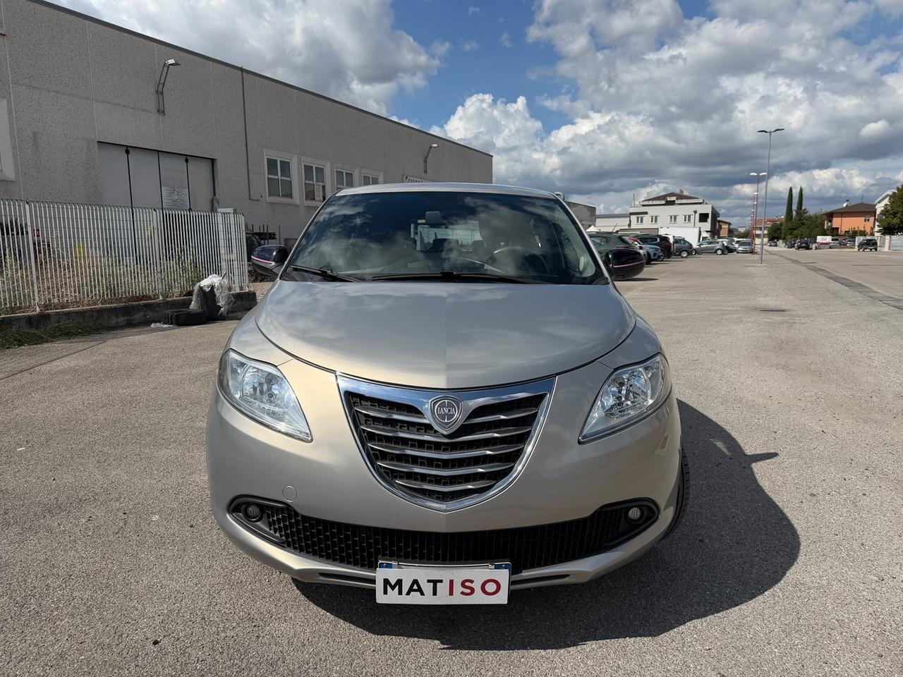 Lancia Ypsilon 100000 KM GARANZIA 12 MESI