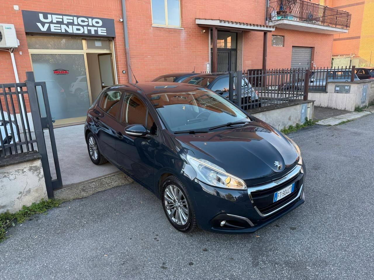 Peugeot 208 PureTech 82 5p. GPL Allure