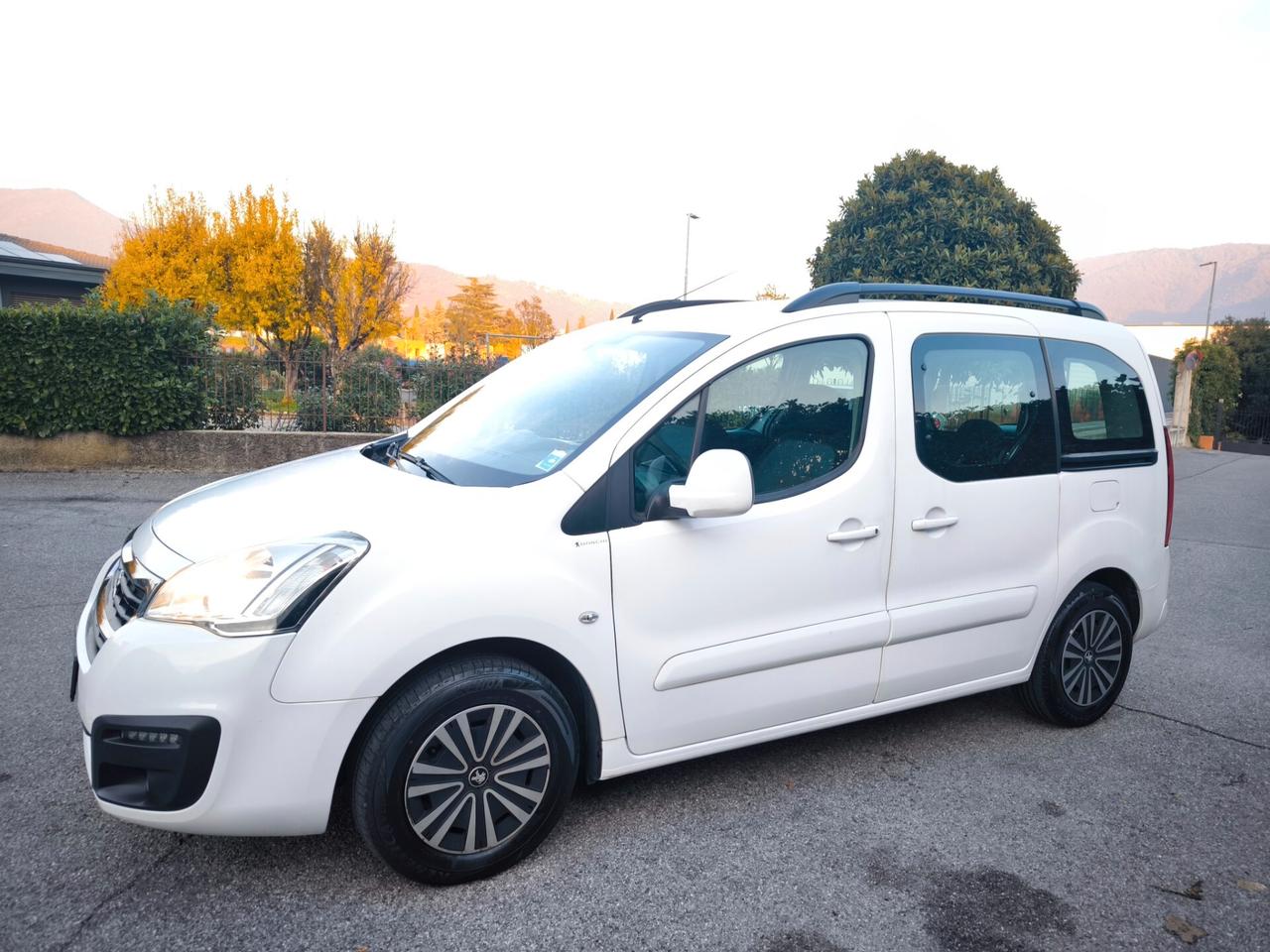 PEUGEOT PARTNER TEPEE 1,6 HDI – OK NEOPATENTATI