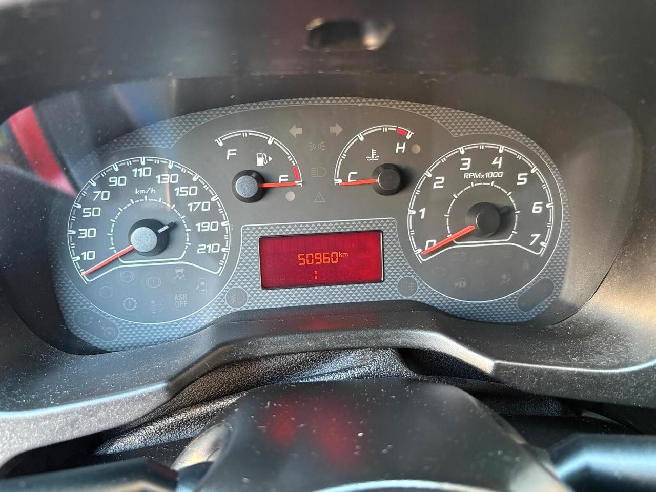 Fiat Fiorino 1.3 MJT 95CV Combinato Adventure