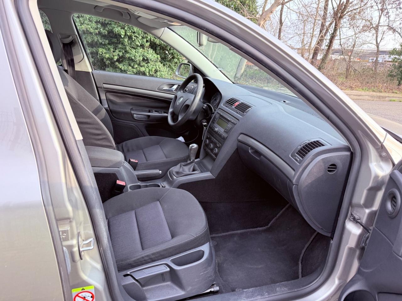 Skoda Octavia 2.0TDI- UNICO PROPRIETARIOOOO!!