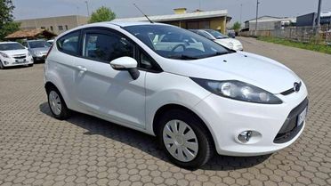 FORD Fiesta 1.6 TDCi ADATTA NEOPATENTATI