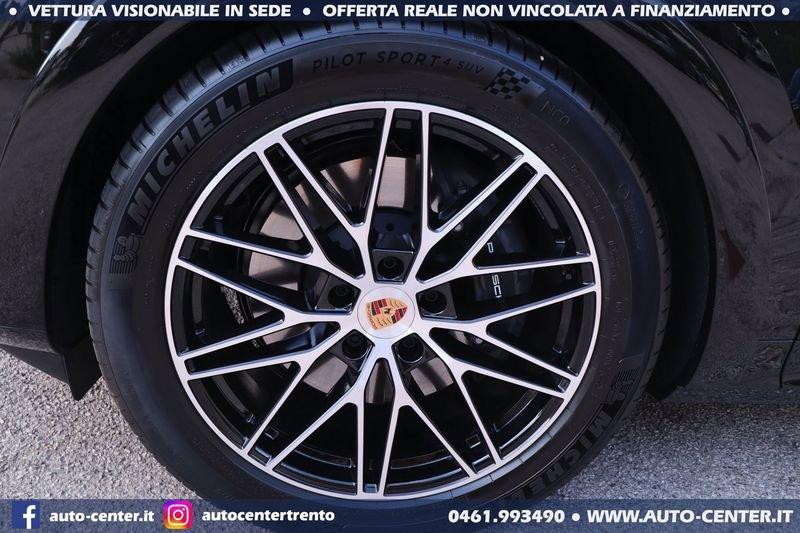 Porsche Cayenne Coupè 3.0 V6 Coupè E-Hybrid Black Edition Sport Design