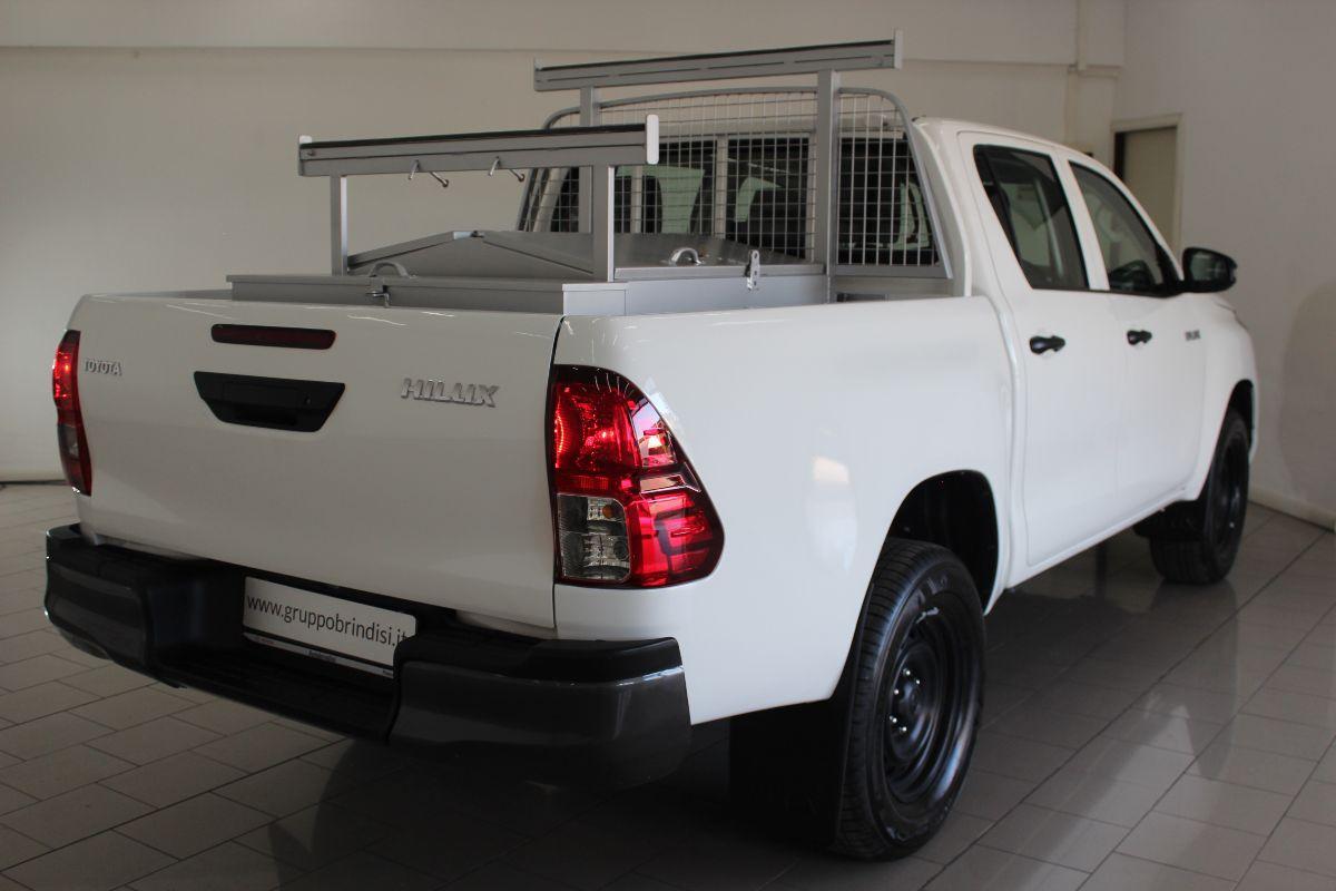 TOYOTA HILUX 2.4 D4D M/T DC 4X4 COMFORT .VC.