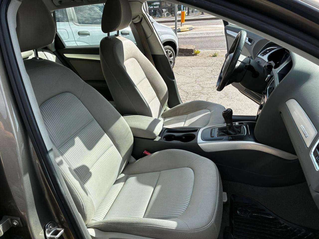 AUDI A4 4x4 AVANT 2.0 TDI 143CV QUATTRO MANUALE