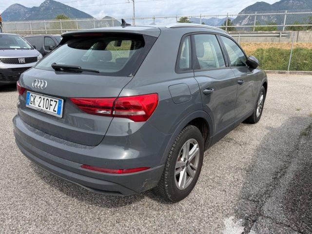 AUDI Q3 35 TDI S tronic Business