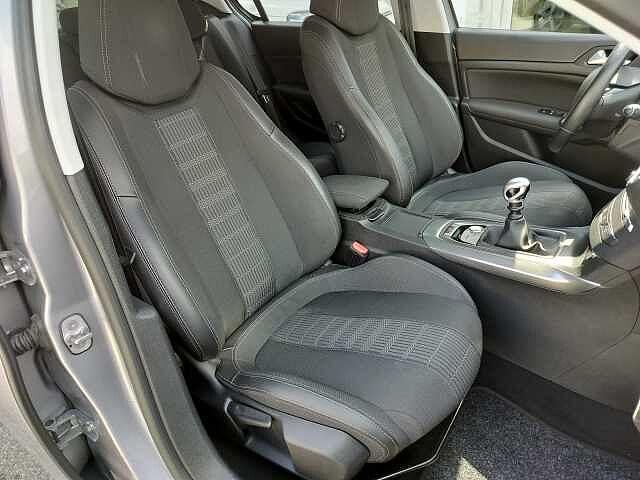 Peugeot 308 BlueHDi 130 S&S Allure