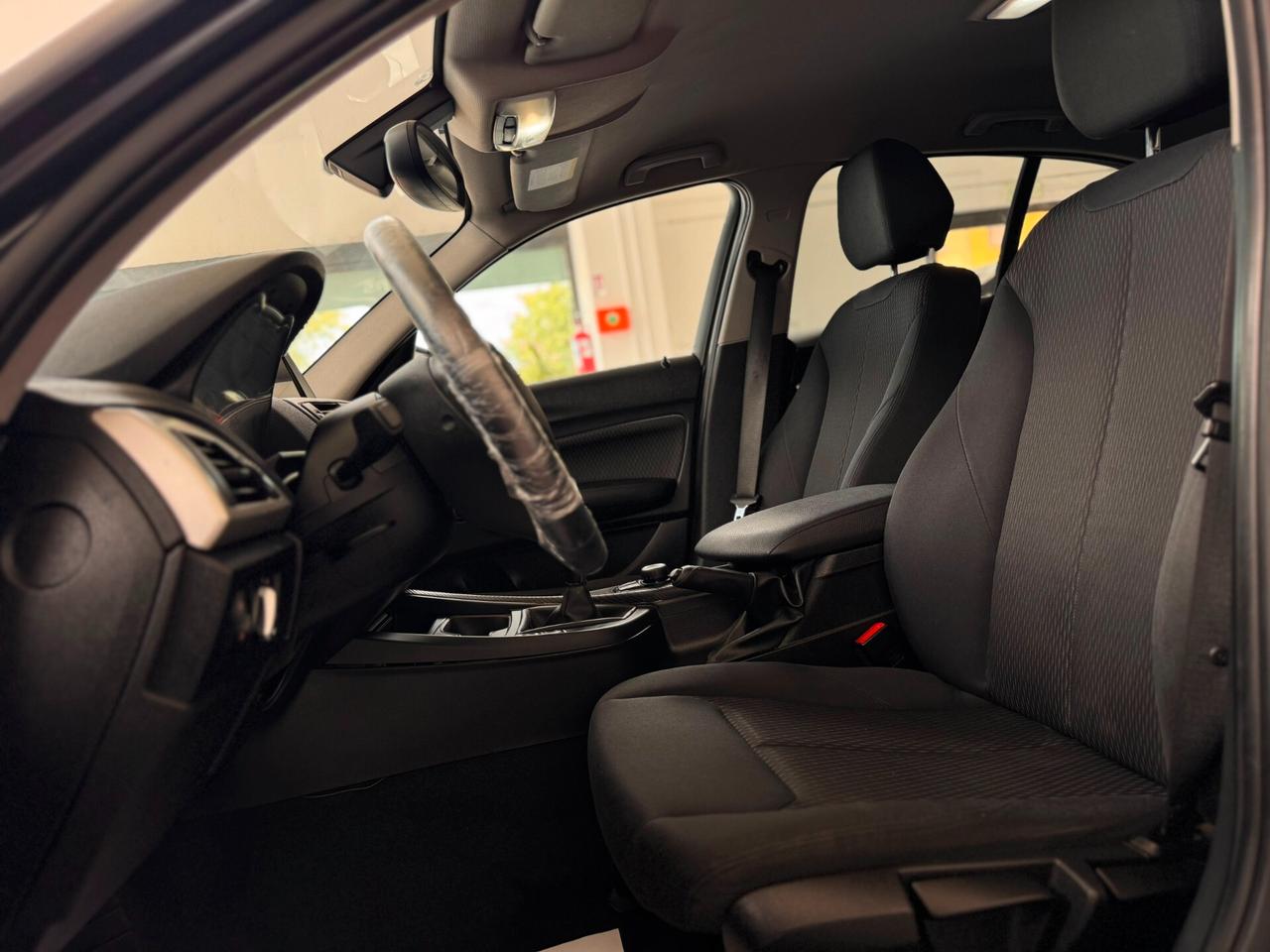 Bmw 116 116d 5p. Urban