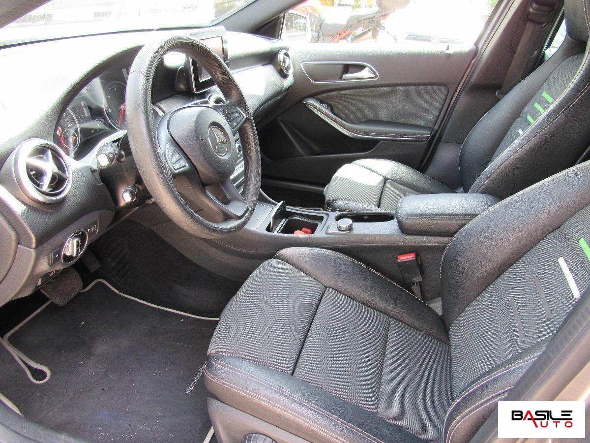 MERCEDES - Classe A - A 160 d Automatic Premium