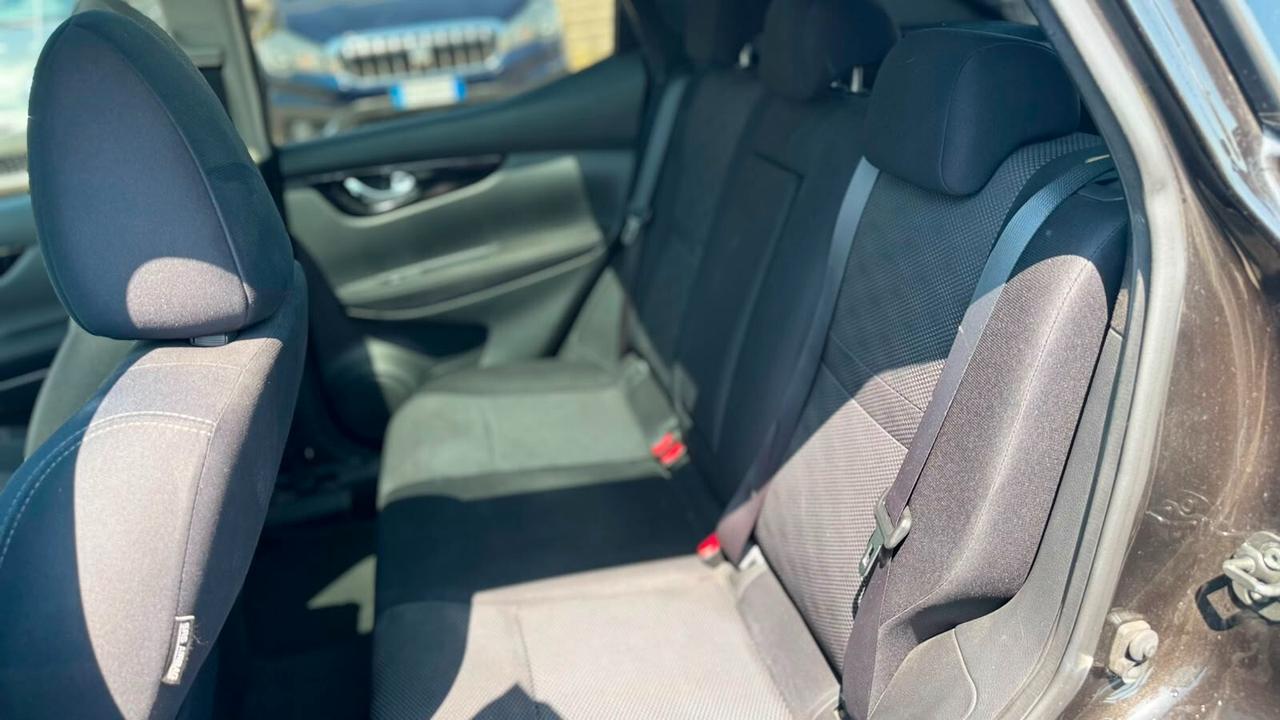 Nissan Qashqai 1.2 BENZINA 2017 NEOP.